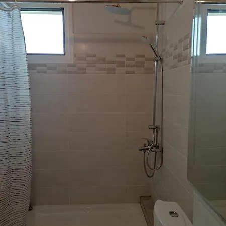 Dina's House Nyaraló Agia Thekli