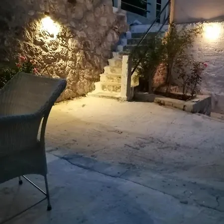 Dina's House Nyaraló