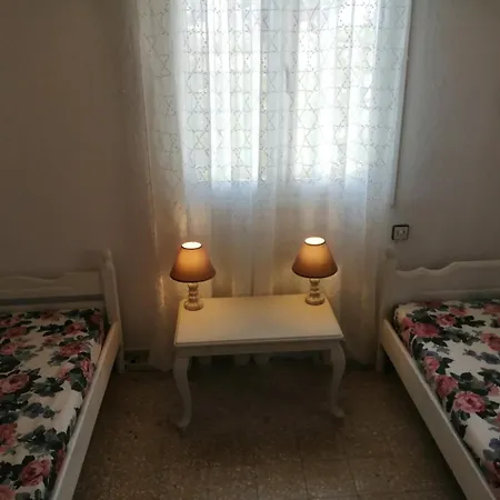 Nyaraló Dina's House *