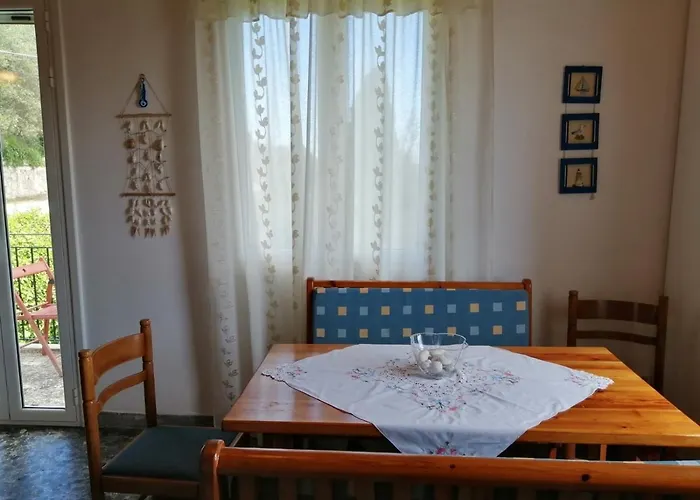 Dina's House بيت للعطل *