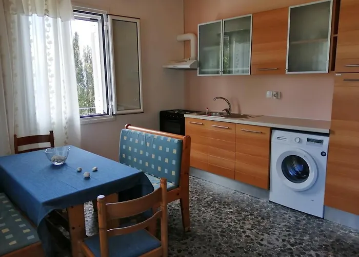 Dina's House Agia Thekli