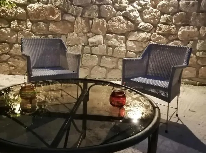 Dina's House بيت للعطل *