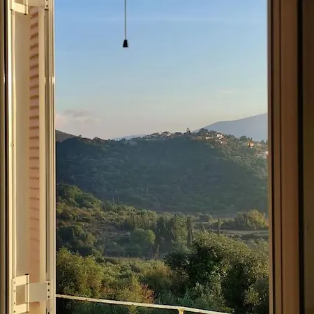 Vakantiehuis Dina's House Agia Thekli