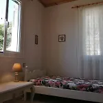 Dina's House * Agia Thekli